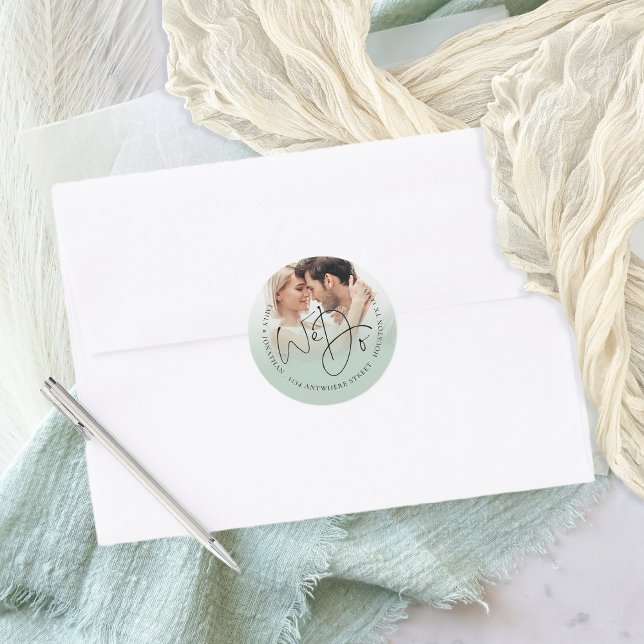 Adesivo Redondo Fazemos Foto para Devolver Endereço Verde Sage (Criador carregado)