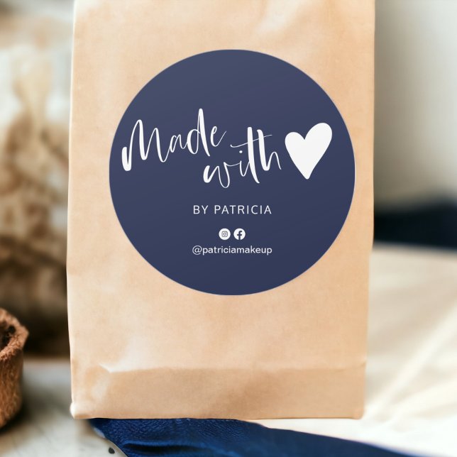Adesivo Redondo Feita com o script de amor - marinho azul minimali (Made with love script minimalist navy blue classic round sticker)