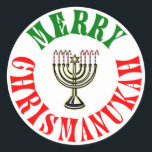 Adesivo Redondo Feliz Chrismanukah - Natal Chanukah Menorah<br><div class="desc">A maneira perfeita de celebrar tanto o Natal como Hanukah ao mesmo tempo. Feliz Natal   Feliz Chanukah = Feliz Chrismanukah,  completa com as velas Candy Cane Menorah.</div>