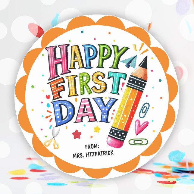 Adesivo Redondo Feliz Dia De Diversão Do Lápis Escolar (Fun Happy First Day Of School Pencil Classic Round Sticker)