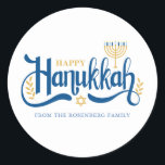 Adesivo Redondo "Feliz Hanukkah" Dourado Menorah<br><div class="desc">"Feliz Hanukkah" Dourado Menorah design.</div>