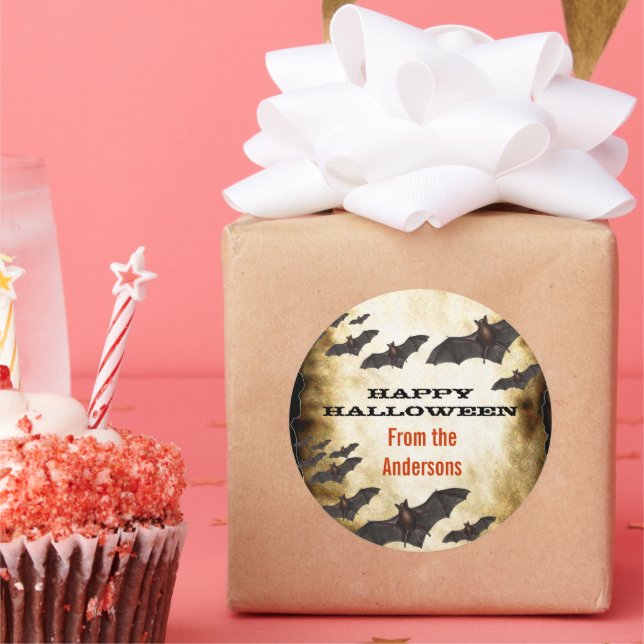 Adesivo Redondo Feliz Morcego de Halloween e Pergaminho Queimado (Festa)