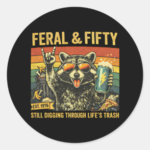 Adesivo Redondo Feral e Cinquenta Aniversário de 50 anos Sarcástic
