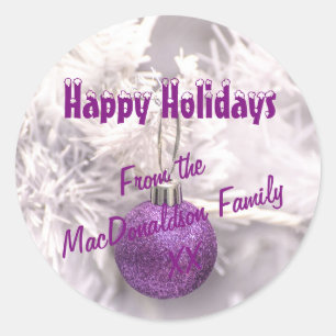 Adesivo Redondo Feriados de inverno em árvore de Natal roxa e bran