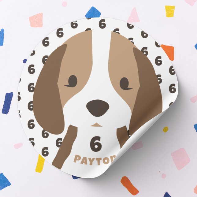 Adesivo Redondo Festa de aniversário do Cachorro Cachorro Bonito e (puppy dog birthday party sticker with cute puppy and custom age and name)