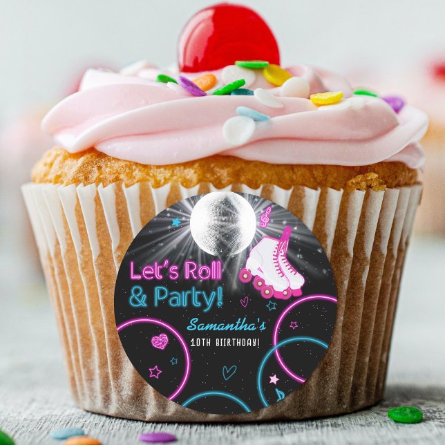 Adesivo Redondo Festa de aniversário do cilindro de guiamento do n (Neon Glow Roller Skating Let's Roll Birthday Party Classic Round Sticker)