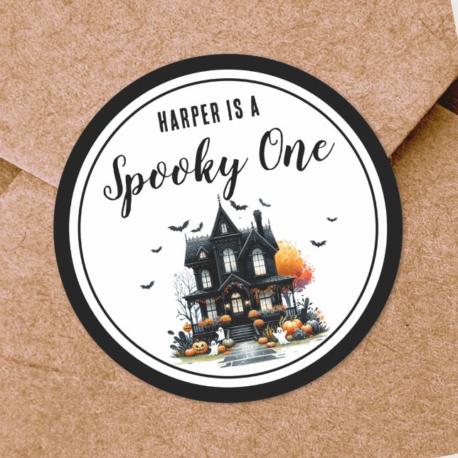 Adesivo Redondo Festa de primeiro aniversario de Dia das Bruxas Sp (Spooky One Halloween 1st Birthday Party Classic Round Sticker)