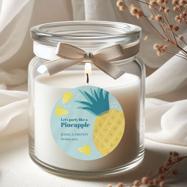 Adesivo Redondo Festa De vamos Como Um Abacaxi (Vibrant and fresh sticker design featuring a modern abstract pineapple design. )