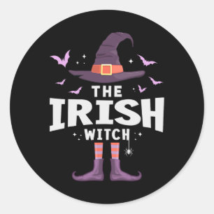 Adesivo Redondo Figurino de Bruxa de Halloween Irlandês