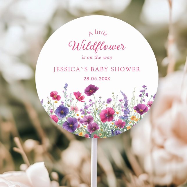 Adesivo Redondo Flor silvestre, Chá de fraldas de flor roxa-rosa (Personalized, Wildflower, Purple-Pink-Flower Baby Shower Classic Round Sticker with your Name & Date)