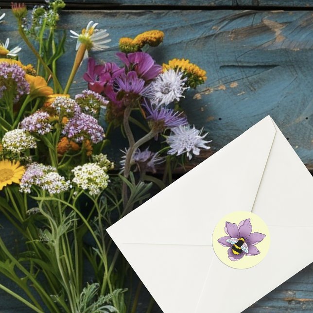 Adesivo Redondo Flores de Lavanda de mamangabas amarelas (Criador carregado)