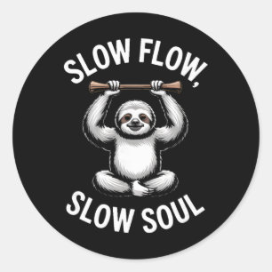 Adesivo Redondo Fluxo Lento Alma Lenta Ioga Meditação Sloth _2