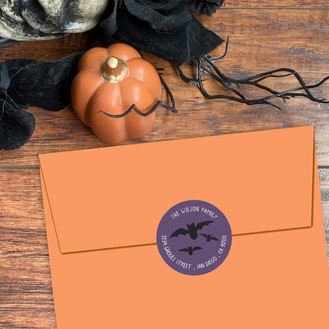 Adesivo Redondo Focas de Envelope de Halloween de Bats Voadores Sp (Spooky bats Halloween purple envelope seals .
)