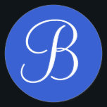 Adesivo Redondo Focas de envelopes azuis e brancos monogramas escu<br><div class="desc">Coloque o toque final nos convites de casamento, cartões salve a data ou outra correspondência com estes selos de envelope personalizados. Você também pode usá-los como etiquetas de favoritos de casamento ou etiquetas de presentes. Este adesivo de casamento apresenta um monograma branco num fundo azul escuro. Você pode adicionar facilmente...</div>