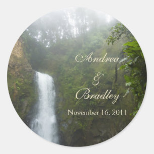 Adesivo Redondo Foco de Envelope Cascata em Cascata