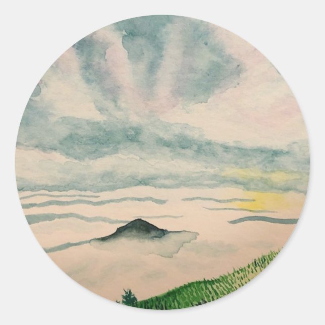 Adesivo Redondo Foggy Hillside Stickers (Frente)