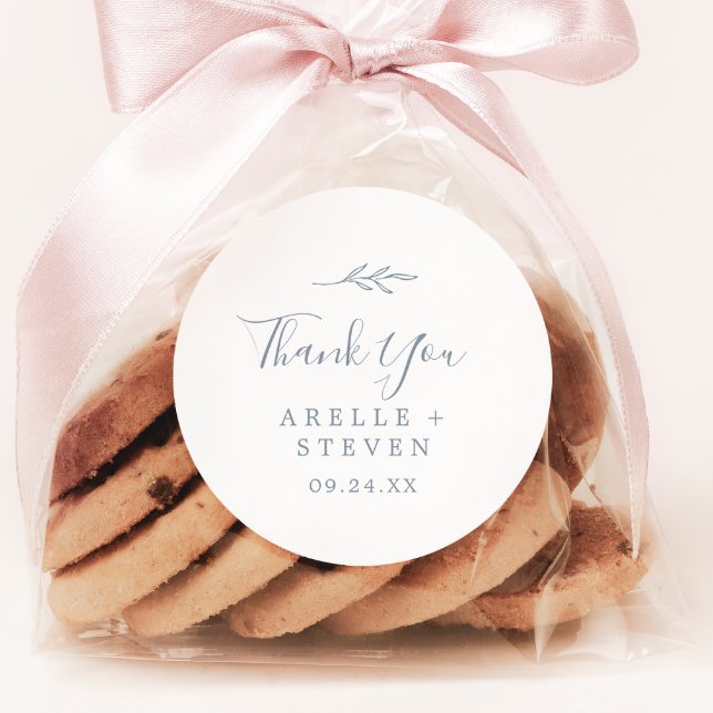 Adesivo Redondo Folha mínima | Dusty Blue Obrigado Favor Sticker (Criador carregado)