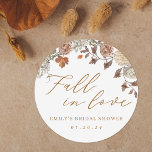 Adesivo Redondo Folhagem Rústica Cai no Chá de panela de Amor<br><div class="desc">Tampas de casamento e chá de panela personalizadas,  com caligrafia moderna "apaixonada",  com design floral e folhagem de outono de cor aquática rústica.</div>