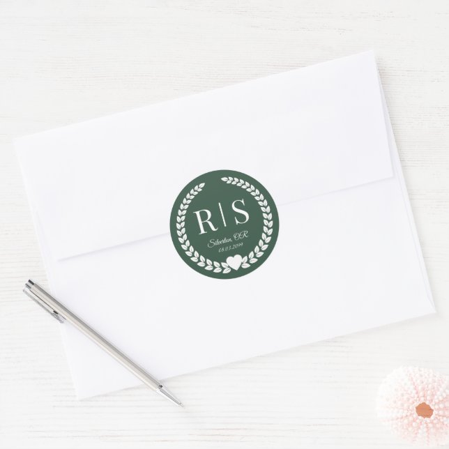 Adesivo Redondo Forest Green Wedding Monogram Initials (Envelope)