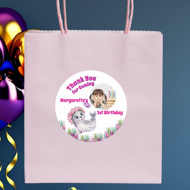 Adesivo Redondo Foto Cinematográfica Branca De Leão De Leão De Mar (Criador carregado)