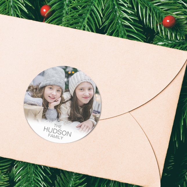 Adesivo Redondo Foto de Feriado (Personalized your Holiday cards with Photo Classic Round Stickers)