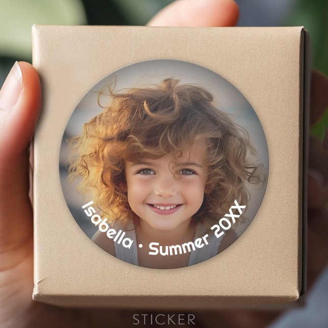 Adesivo Redondo Foto Moderna Mínima - Texto Retroativo - Pessoal (Custom Sticker for Party Favors and Envelopes)