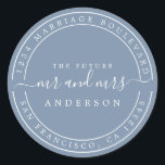 Adesivo Redondo Futuro Chic Senhor Senhora Endereço de Devolução d<br><div class="desc">Chique, moderno e simples rótulo redondo clássico de endereço de retorno de casamento com o texto o futuro Sr e Sra em caligrafia de texto manuscrito branco elegante em um fundo azul vintage. Basta adicionar seu nome e endereço. Exclusivamente projetado para você pelo Happy Dolphin Studio. Se precisar de ajuda...</div>