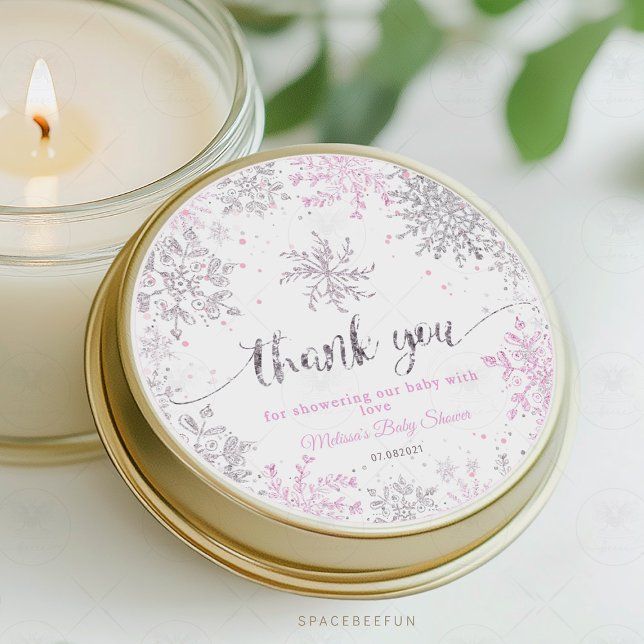 Adesivo Redondo Garota Chá de fraldas de inverno em floco de neve (Snowflake round sticker, winter baby shower sticker, girl baby shower sticker, snowflake theme stick)