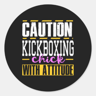 Adesivo Redondo Garota Engraçada de Kickboxing com Atitude Mulhere