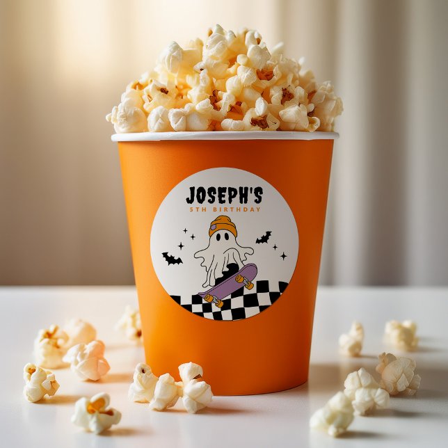 Adesivo Redondo Garoto Spooky no Círculo de Aniversário do Hallowe (Criador carregado)