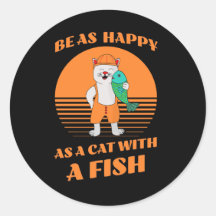 Gato feliz engraçado segurando um peixe. Funny Fel