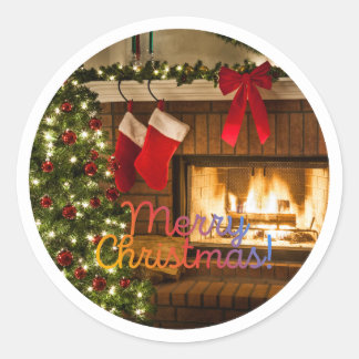 Adesivo Redondo Glowing Christmas Tree and Fireplace Round Sticker