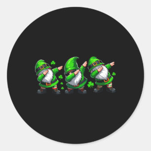 Adesivo Redondo Gnomos Dabbing Dia de São Patrício Dança Irlandesa
