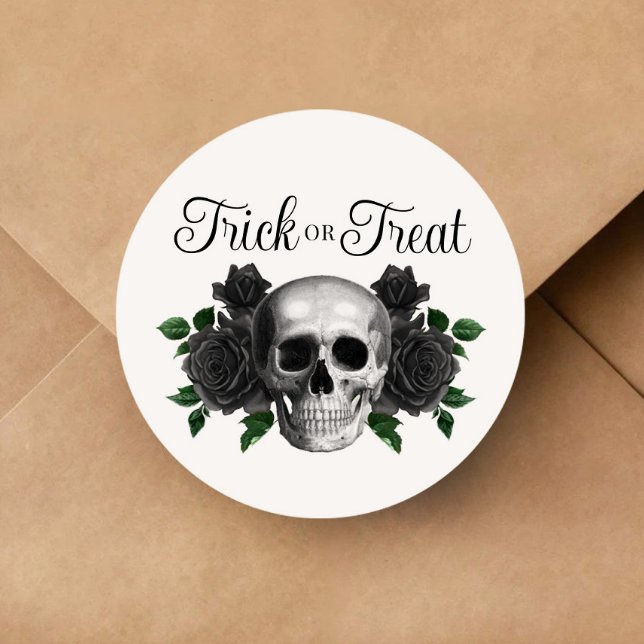 Adesivo Redondo Gothic Floral Skull Trick Or Treat Halloween (Gothic Floral Skull Trick Or Treat Halloween Classic Round Sticker)