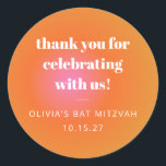 Adesivo Redondo Gradiente Laranja Retroforme Bat Mitzvah Personali<br><div class="desc">Adicione uma pop de estilo vibrante à sua celebração com estes adesivos personalizáveis do Gradiente Laranja Bat Mitzvah, perfeitos para agradecer aos convidados com um toque moderno e ousado. Apresentando um fundo de gradiente laranja brilhante e uma tipografia branca elegante, esses adesivos são ideais para selar bolsas favoráveis, convites ou...</div>