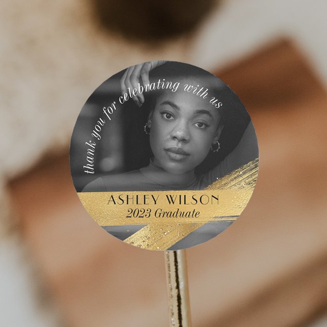 Adesivo Redondo Graduação Dourada mínima e elegante de fotos (Criador carregado)