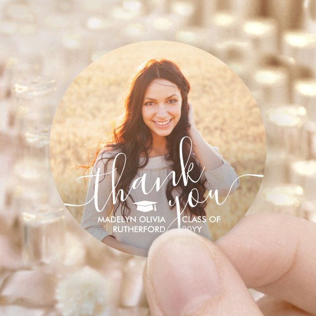 Adesivo Redondo Graduação Foto e Script Branco Elegante Obrigado (Criador carregado)