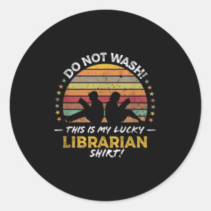 Adesivo Redondo Gráfico de Citação da Biblioteca Funny Bibliotecár