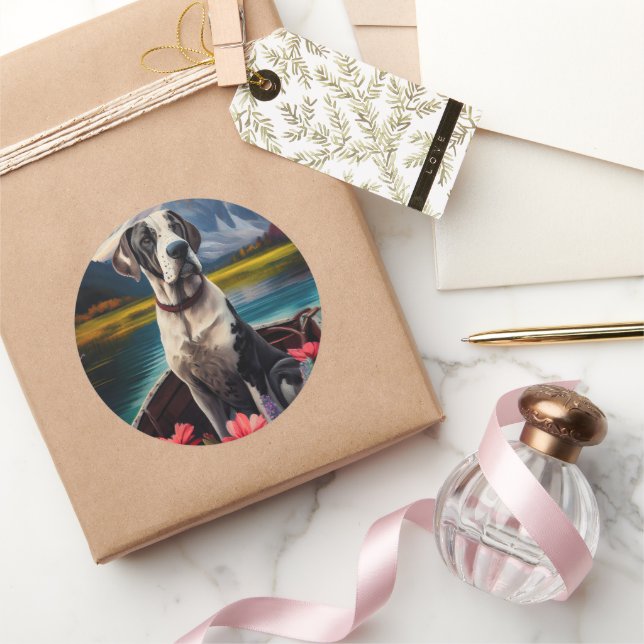 Adesivo Redondo Grande Dane em um Pá: Uma Aventura Cênica (Presentear)