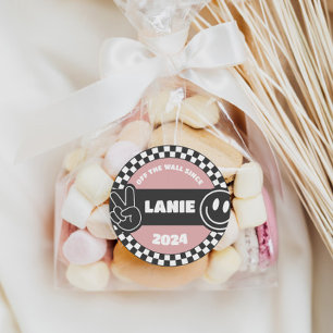 Adesivo Redondo Groovy Hippie Birthday, skate controlado por menin