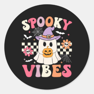 Adesivo Redondo Groovy Spooky Vibes Retro Ghost Segurando Pumpkin