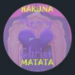 Adesivo Redondo Hakuna Matata Felry Christmas Love Design.jpg<br><div class="desc">Hakuna Matata Feliz Design de Amor de Natal. Kwanzaa e Hanuka são alguns dos festivais mais conhecidos por poucos, mas se pensarem nisso, não há nada tão importante como estar de férias. É a época especial do ano em que você só quer celebrar e a época de Natal é uma...</div>