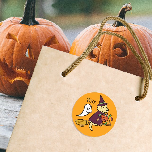 Adesivo Redondo Halloween Yellow Labrador and Broom (Halloween Yellow Labrador and Broom Stickers for Labrador Owners.  Cute Cartoon Design.)