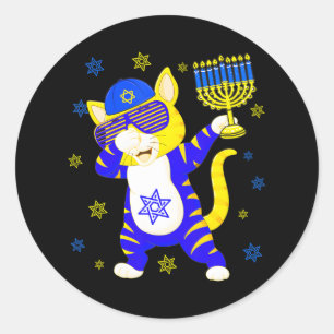 Adesivo Redondo Hanukkah Dabbing Cat Sunglass segurando Menorah