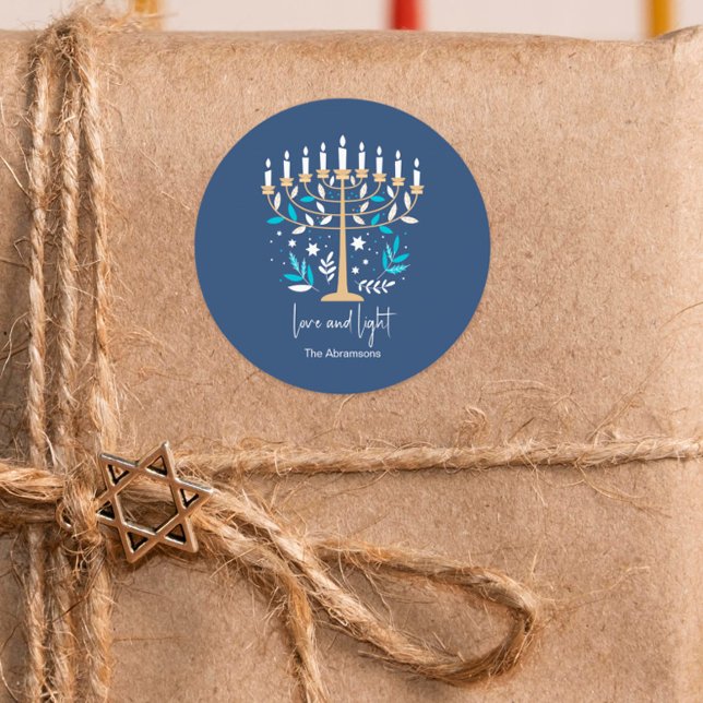 Adesivo Redondo Hanukkah Love & Light Floral Menorah (Criador carregado)