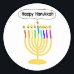 Adesivo Redondo Happy Channukah Menora / Chanukia<br><div class="desc">hanuka,  hanuka,  hanukah,  hanukah,  hanukah,  hanukah,  hanukkah,  chanuka,  canukah,  chanukah,  canukah,  canukkah,  chanukkah chanukia,  chanukia,  hanukia,  menora,  mennora,  feriado menorra,  feriados,  jedesejo,  judaísmo,  "feliz anukkah",  rosto feliz",  candelabro, </div>