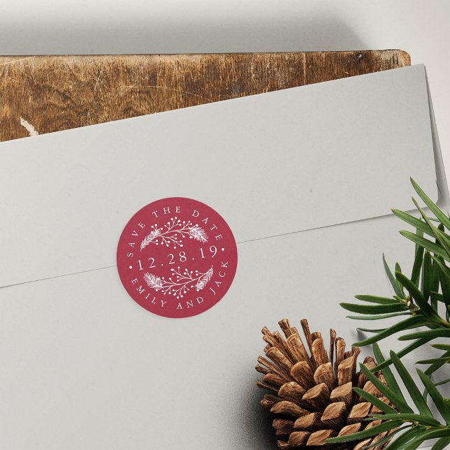 Adesivo Redondo Holly e Pine | Winter Save Date (Salvar a data) (Criador carregado)