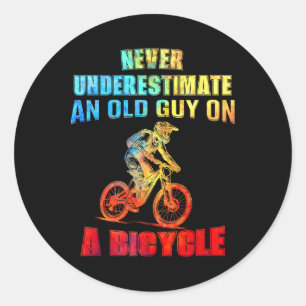 Adesivo Redondo Homens Nunca Subestime Um Velho Num Bicicleta M