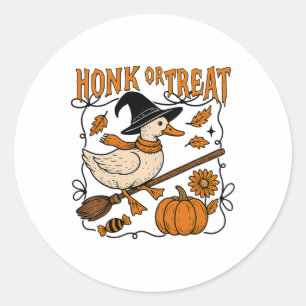 Adesivo Redondo Honra Ou Tratar Halloween Goose Cute Goose Witchy