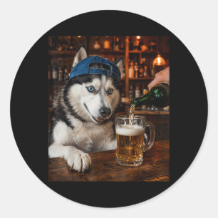 Adesivo Redondo Husky Siberiano Bebendo Cerveja Meme de Cachorro E